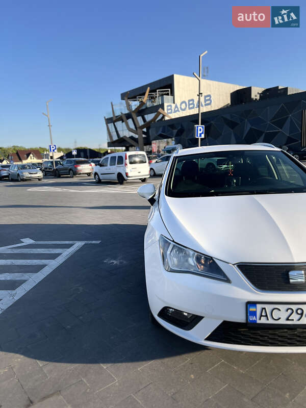 Хэтчбек SEAT Ibiza 2013 в 