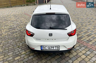 Хэтчбек SEAT Ibiza 2010 в 