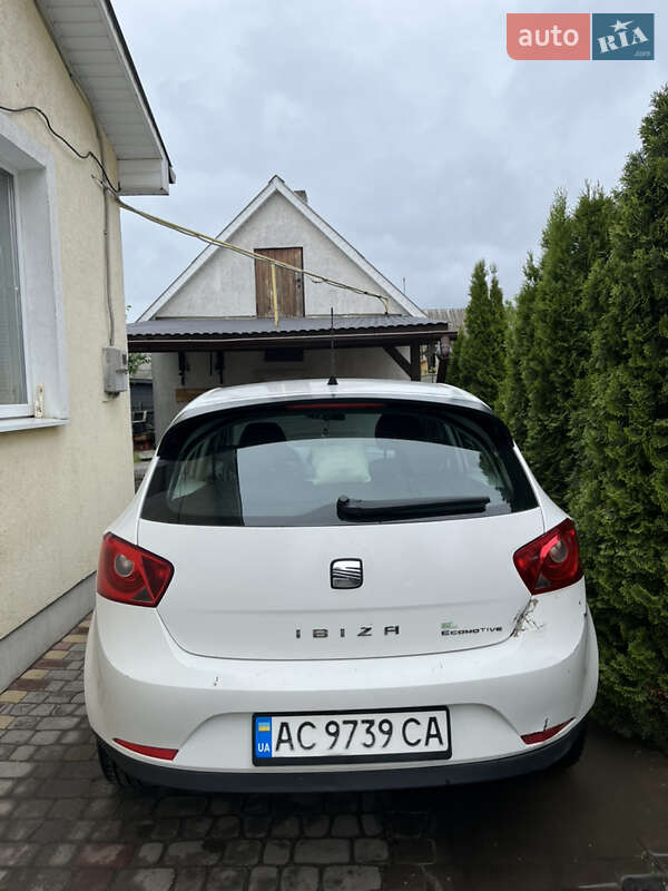 Хетчбек SEAT Ibiza 2011 в Луцьку