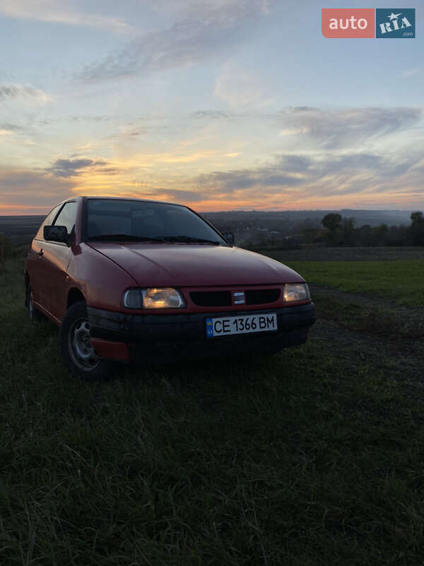 Хэтчбек SEAT Ibiza 1996 в 