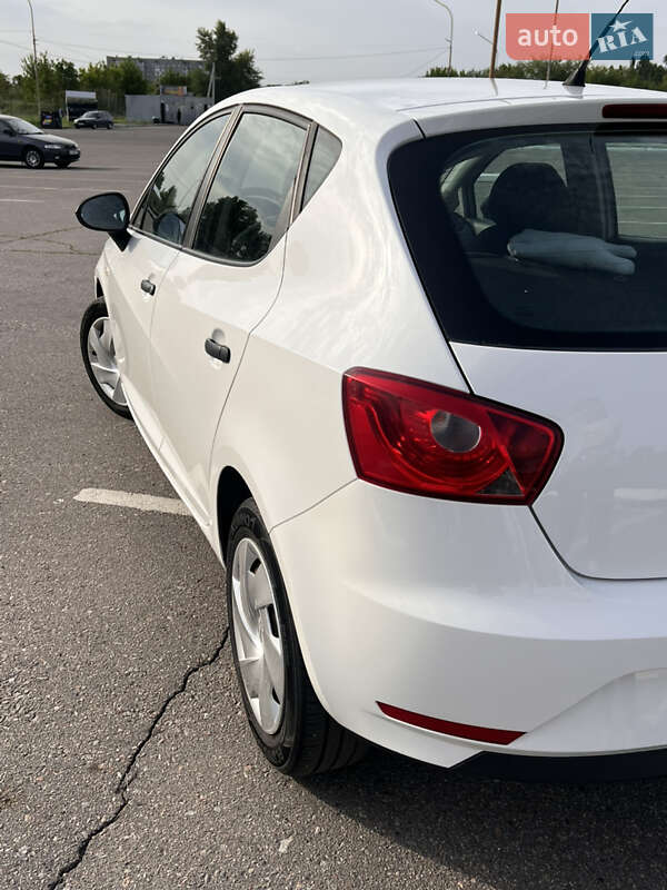 Хэтчбек SEAT Ibiza 2013 в Кременчуге фото 9 Хэтчбек SEAT Ibiza 2013 в Кременчуге