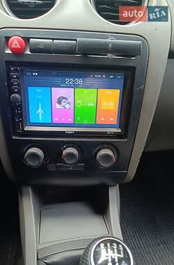 Хэтчбек SEAT Ibiza 2003 в Днепре