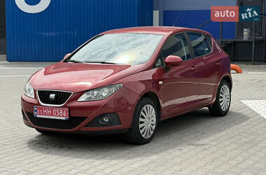 Хэтчбек SEAT Ibiza 2011 в 