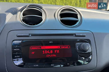 Хэтчбек SEAT Ibiza 2012 в 