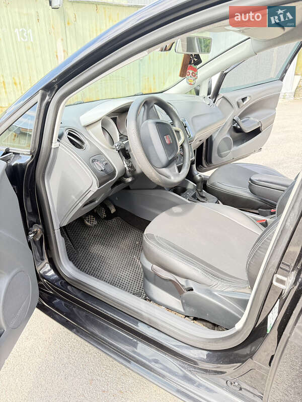 Хэтчбек SEAT Ibiza 2009 в Житомире