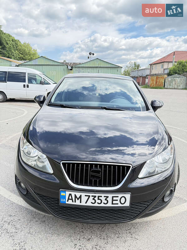 Хэтчбек SEAT Ibiza 2009 в Житомире