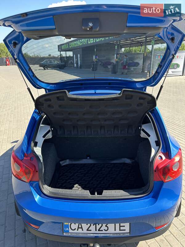 Хэтчбек SEAT Ibiza 2011 в Черкассах