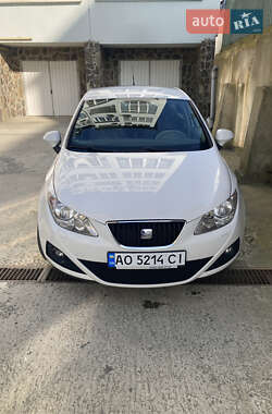 Хетчбек SEAT Ibiza 2011 в Ужгороді