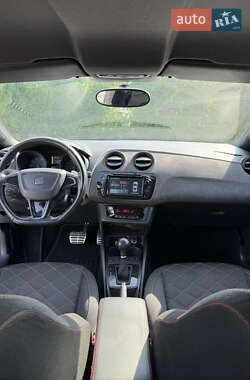 Хэтчбек SEAT Ibiza 2010 в 
