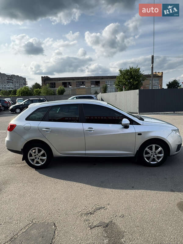 Хэтчбек SEAT Ibiza 2011 в Каменке