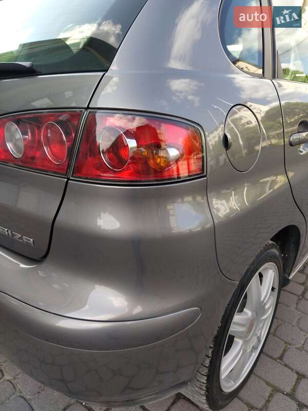 Хэтчбек SEAT Ibiza 2004 в Львове фото 7 Хэтчбек SEAT Ibiza 2004 в Львове