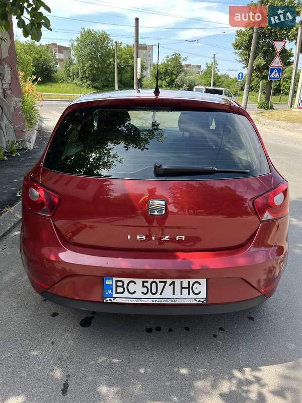 Хетчбек SEAT Ibiza 2013 в Львові