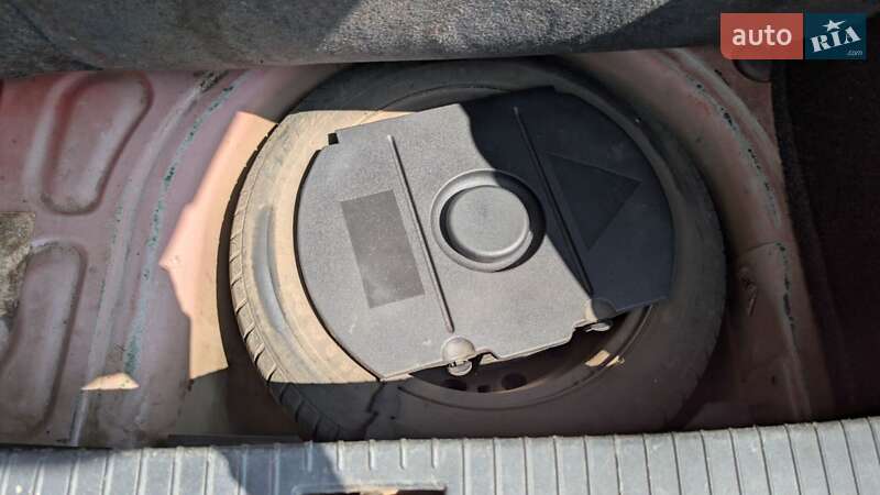 Хетчбек SEAT Ibiza 2006 в Кривому Розі