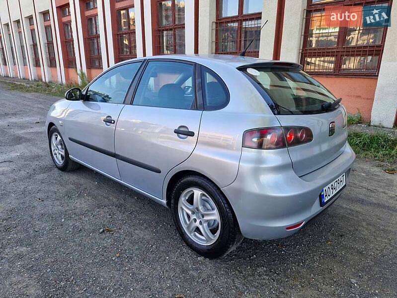 Хетчбек SEAT Ibiza 2008 в Хусті