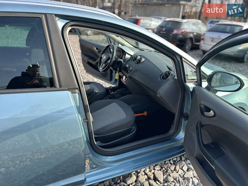 Универсал SEAT Ibiza 2010 в Ровно