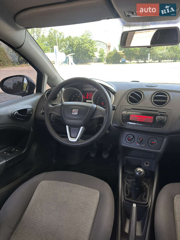 Хэтчбек SEAT Ibiza 2008 в Днепре