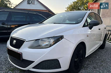 Хэтчбек SEAT Ibiza 2010 в Звягеле