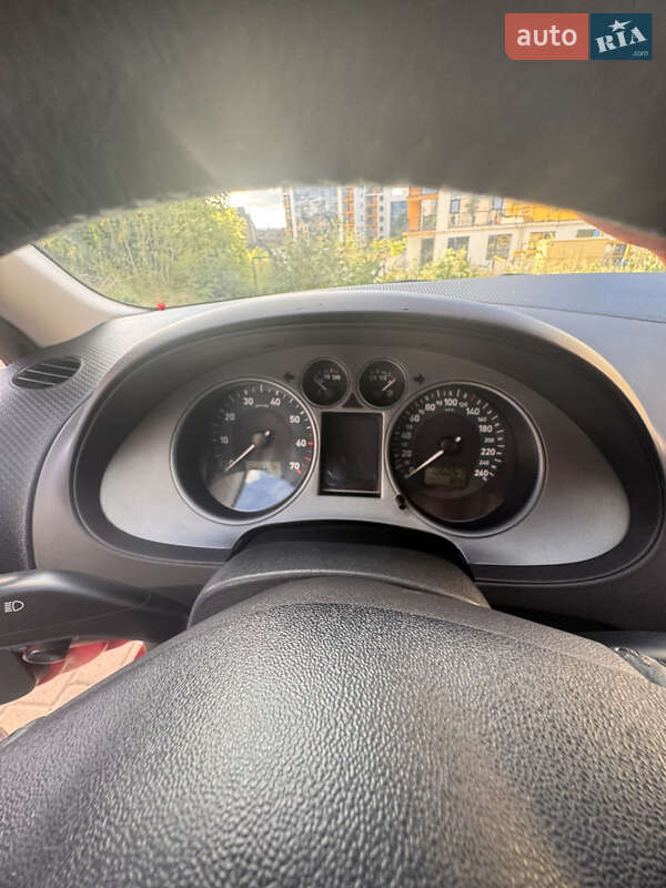 Хэтчбек SEAT Ibiza 2008 в Виннице