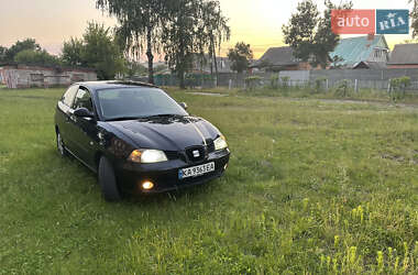 Хэтчбек SEAT Ibiza 2004 в Сумах