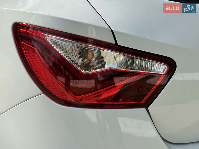 Хэтчбек SEAT Ibiza 2013 в Луцке