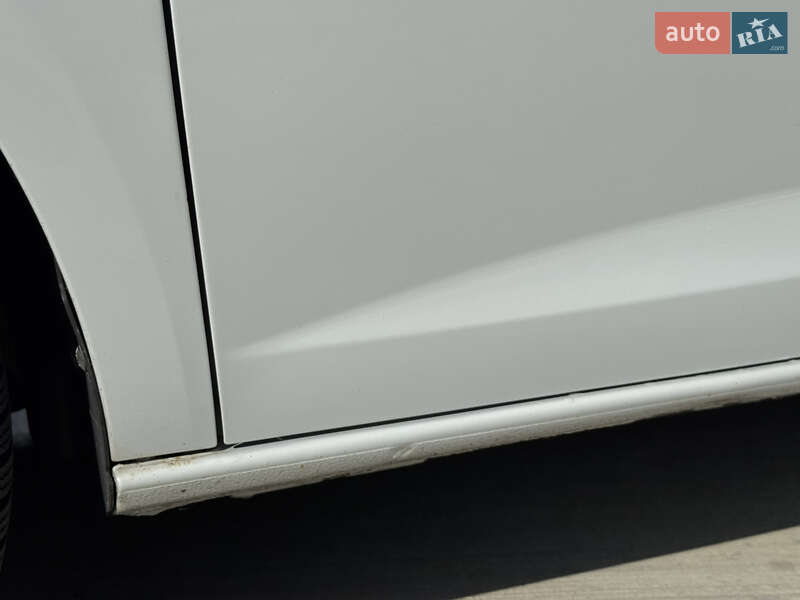 Хэтчбек SEAT Ibiza 2013 в Луцке