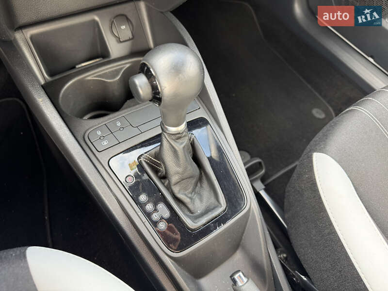 Хэтчбек SEAT Ibiza 2013 в Луцке