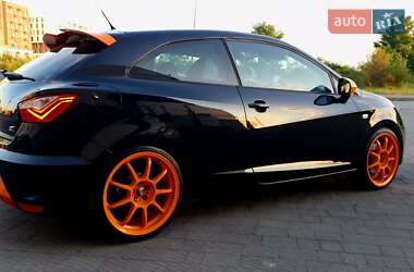Хэтчбек SEAT Ibiza 2012 в 