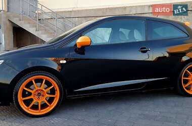Хэтчбек SEAT Ibiza 2012 в 