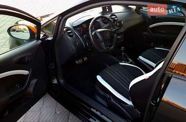 Хэтчбек SEAT Ibiza 2012 в 