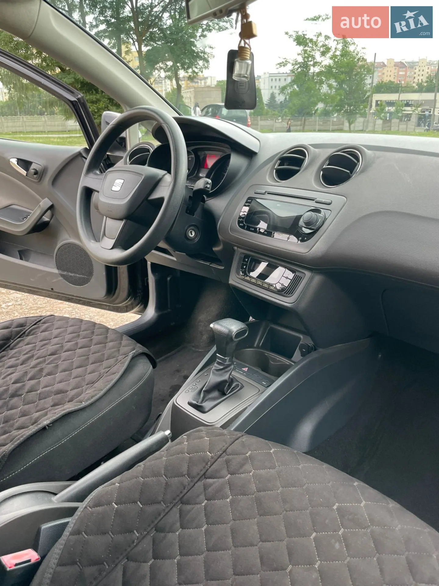 2013 SEAT Ibiza - мініатюра 11