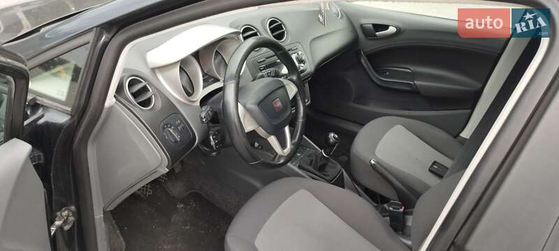Хэтчбек SEAT Ibiza 2010 в Житомире