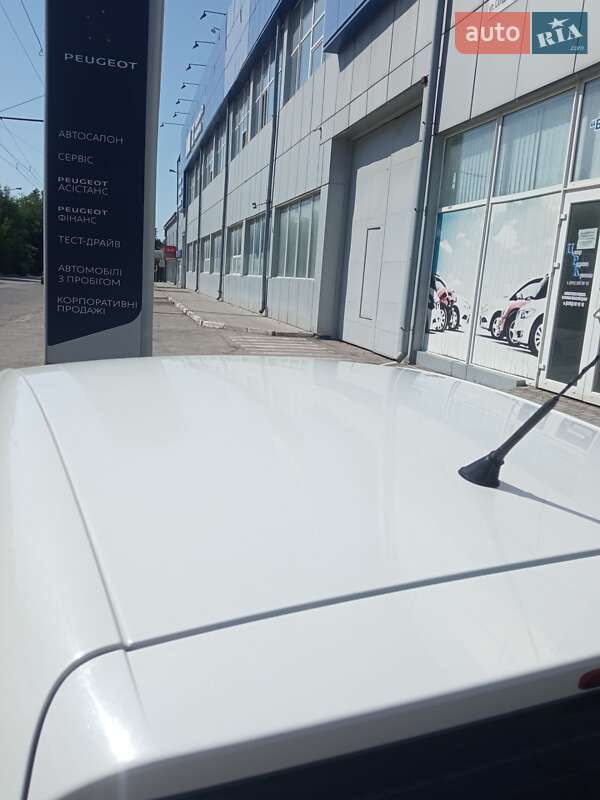 Хэтчбек SEAT Ibiza 2011 в Запорожье