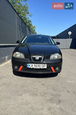Хэтчбек SEAT Ibiza 2008 в Киеве