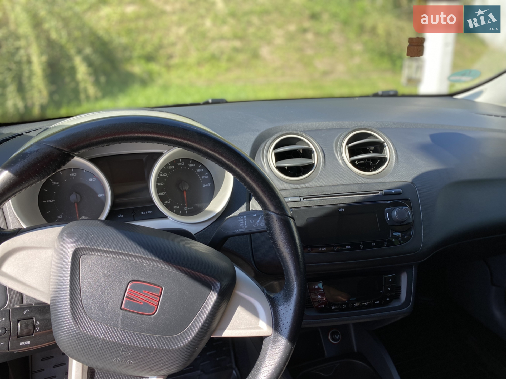 2011 SEAT Ibiza - мініатюра 27