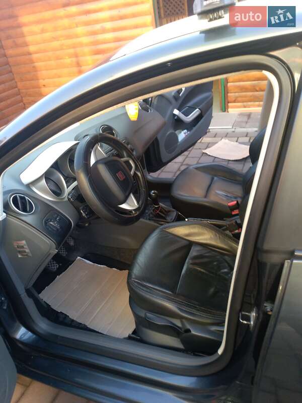 Хэтчбек SEAT Ibiza 2011 в Ивано-Франковске