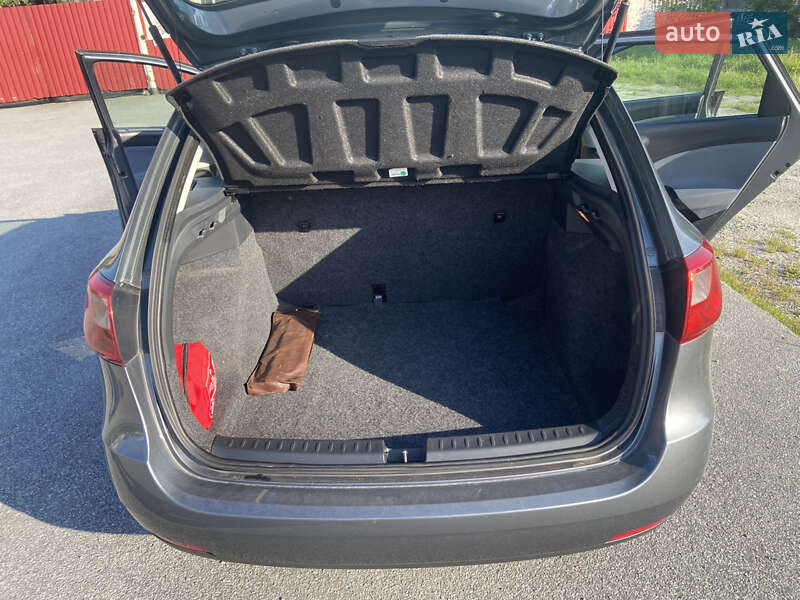 Универсал SEAT Ibiza 2015 в Киеве