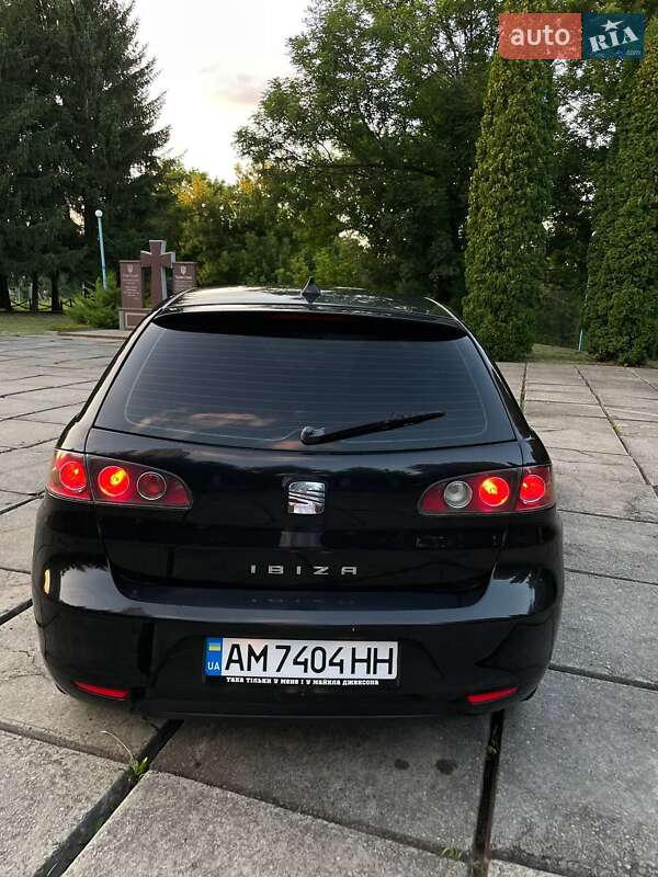 Хетчбек SEAT Ibiza 2006 в Хорошеві