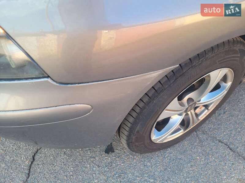 Хетчбек SEAT Ibiza 2003 в Києві