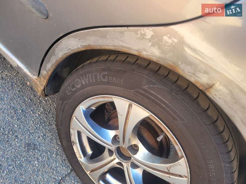 Хетчбек SEAT Ibiza 2003 в Києві