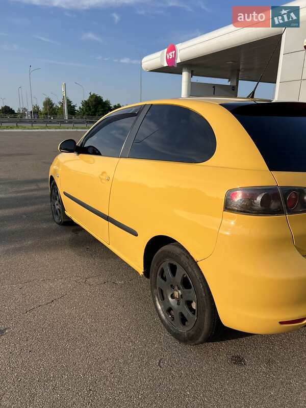 Хэтчбек SEAT Ibiza 2007 в Борисполе