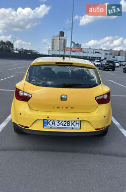 Хэтчбек SEAT Ibiza 2011 в 