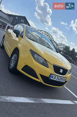 Хэтчбек SEAT Ibiza 2011 в 