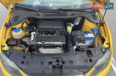 Хэтчбек SEAT Ibiza 2011 в 