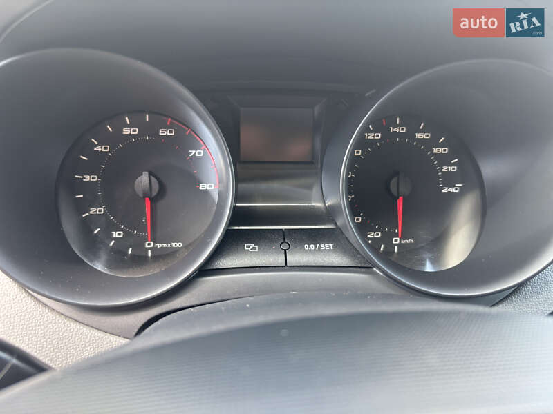 Хэтчбек SEAT Ibiza 2011 в Киеве