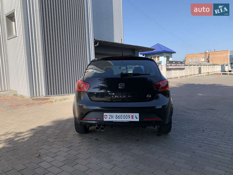 Хетчбек SEAT Ibiza 2010 в Рівному