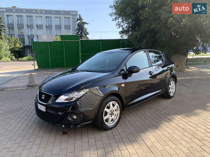 Хетчбек SEAT Ibiza 2010 в Рівному