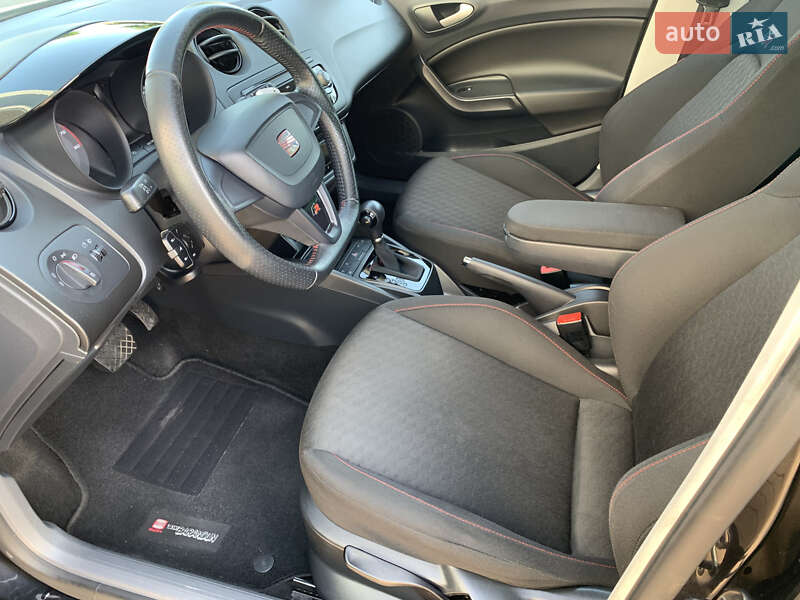 Хетчбек SEAT Ibiza 2010 в Рівному