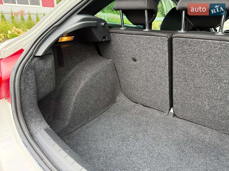 Хэтчбек SEAT Ibiza 2010 в Луцке