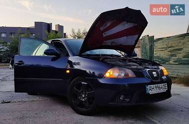 Хэтчбек SEAT Ibiza 2007 в Киеве