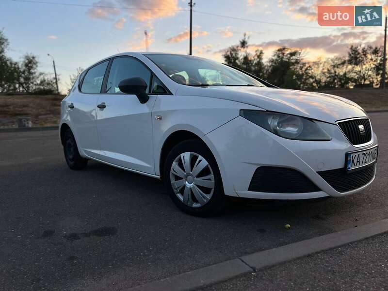 Хэтчбек SEAT Ibiza 2010 в Кривом Роге